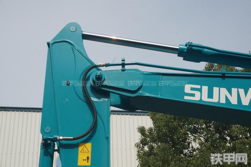 山河智能SWE150E挖掘机局部