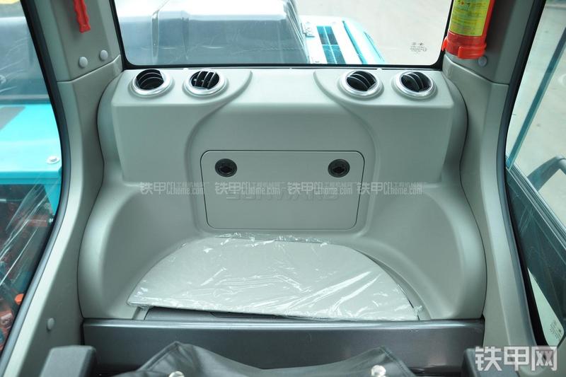 山河智能SWE150E挖掘机局部