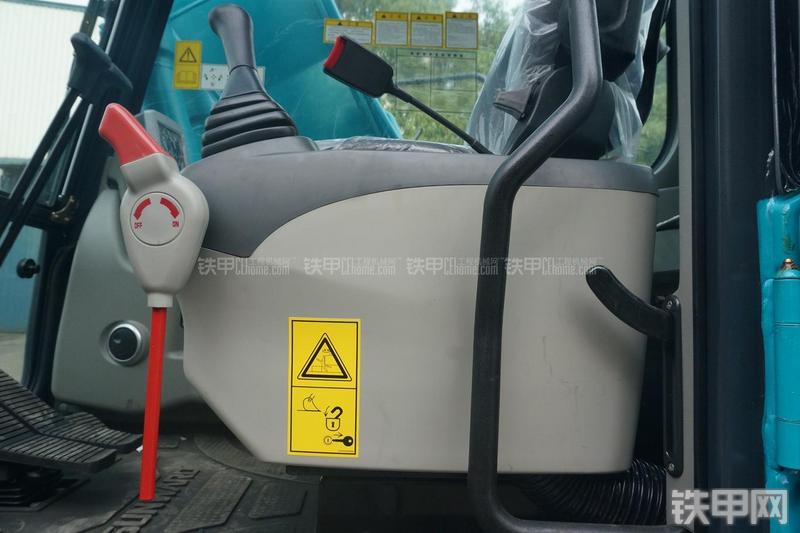 山河智能SWE150E挖掘机局部