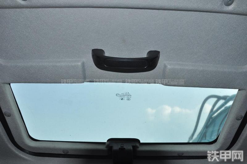 山河智能SWE150E挖掘机局部