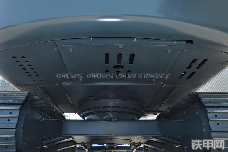 恒天九五JV70-7挖掘机局部