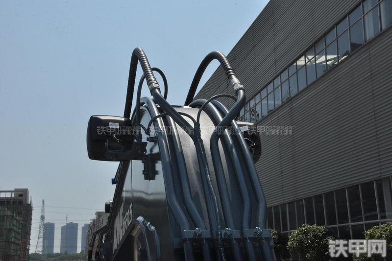 恒天九五JV70-7挖掘机局部