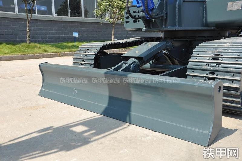 恒天九五JV70-7挖掘机局部