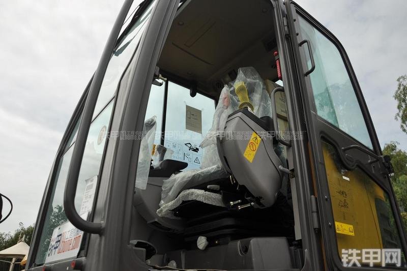 沃尔沃EC60C挖掘机局部