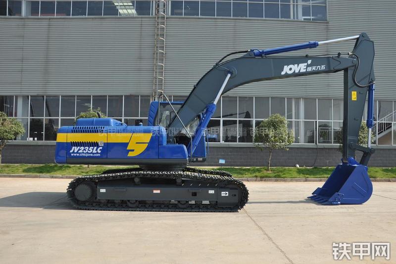 恒天九五JV235LC五十铃挖掘机整机外观