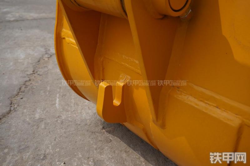 雷沃重工FR60挖掘机局部