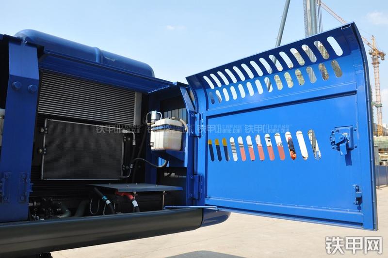 恒天九五JV235LC五十铃挖掘机局部