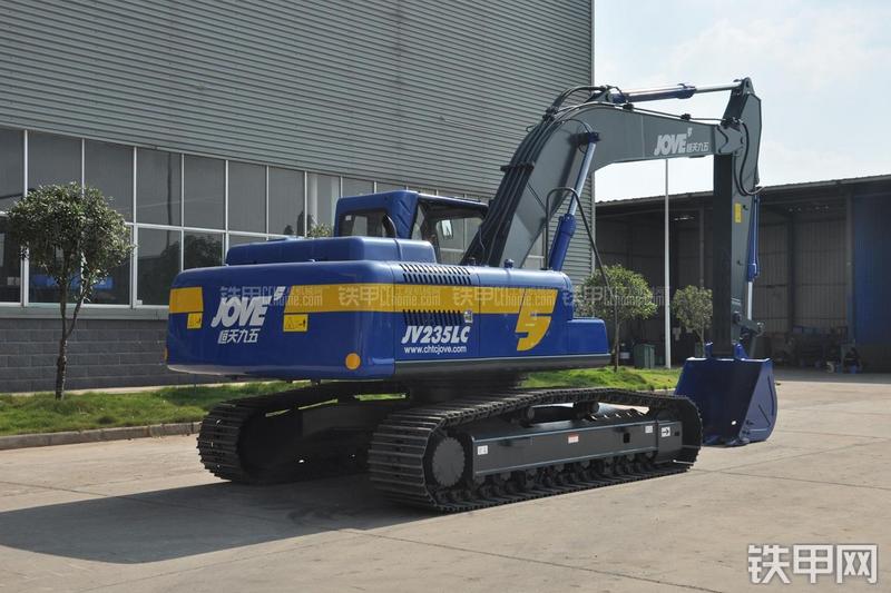 恒天九五JV235LC五十铃挖掘机整机外观