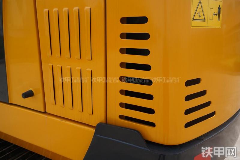 雷沃重工FR60挖掘机局部