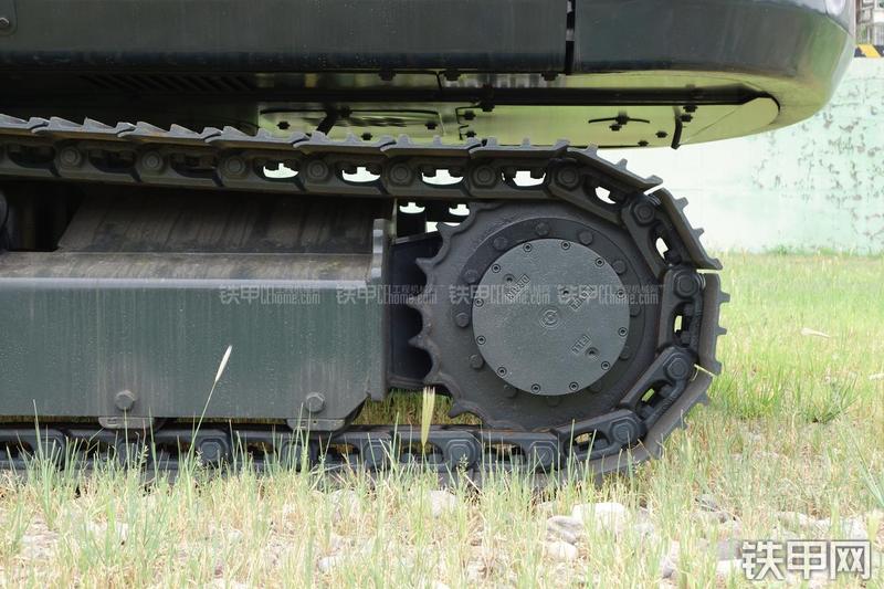 现代R60-9挖掘机局部