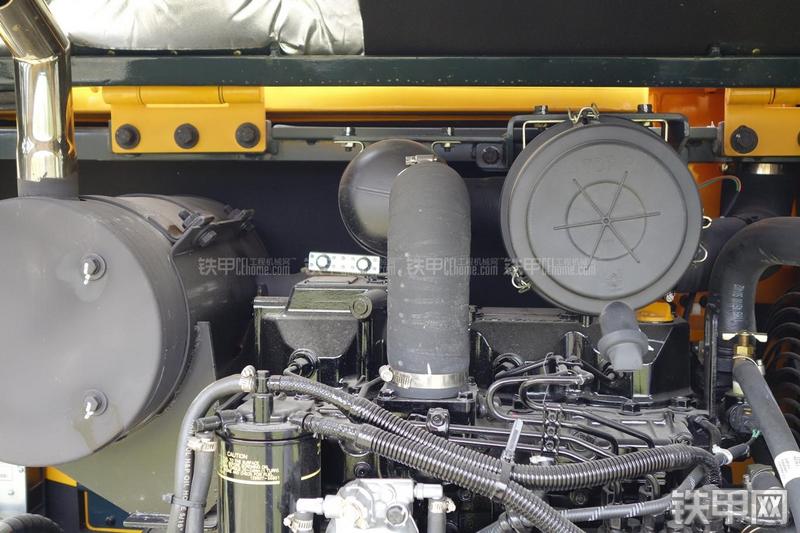 现代R60-9挖掘机局部