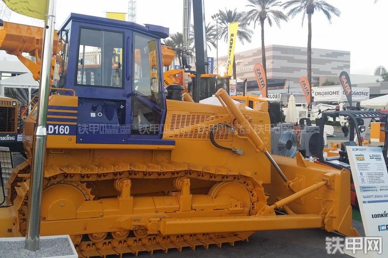 龙工LD160推土机整机外观