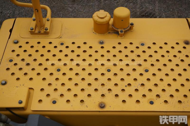 沃尔沃EC460BLC挖掘机局部