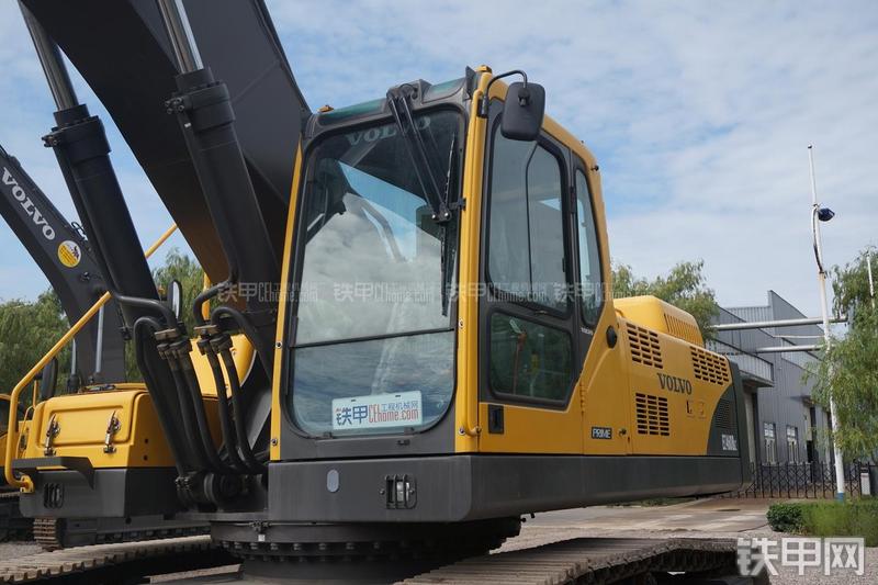 沃尔沃EC460BLC挖掘机局部