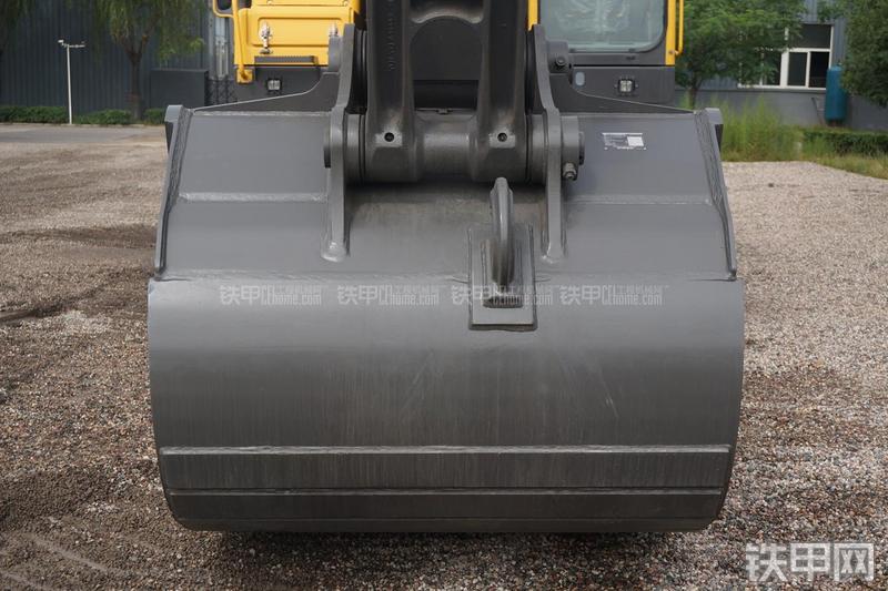 沃尔沃EC460BLC挖掘机局部