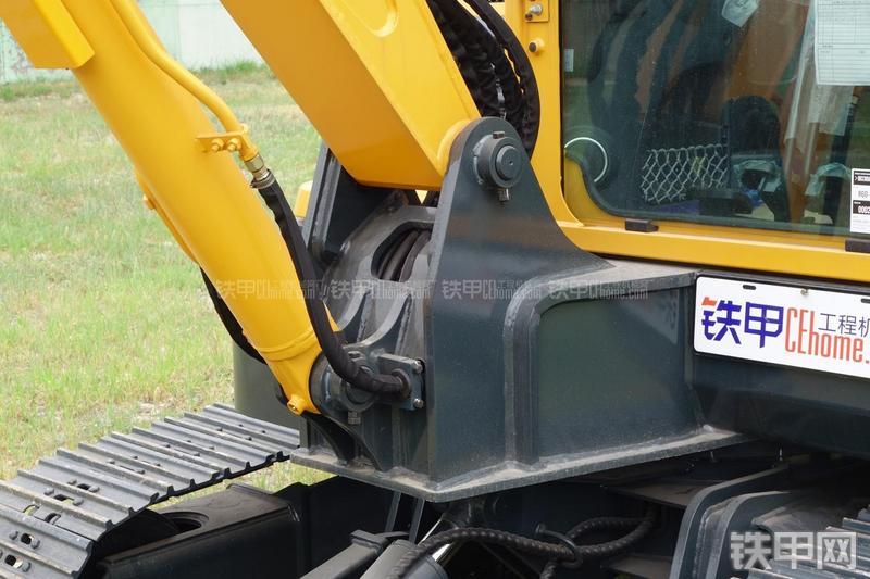 现代R60-9挖掘机局部
