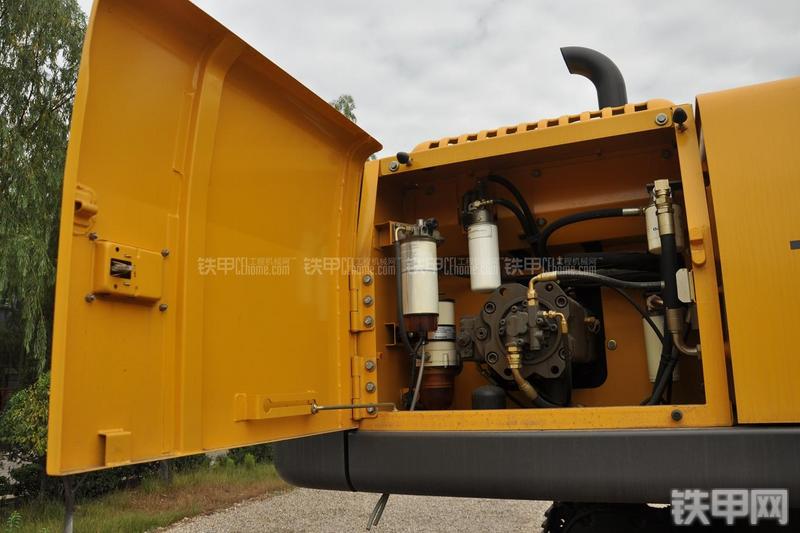 沃尔沃EC290BLC挖掘机局部