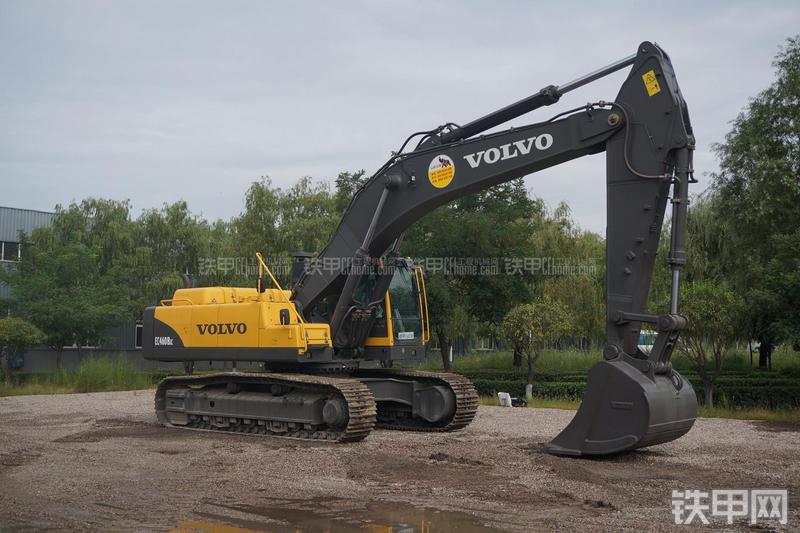 沃尔沃EC460BLC挖掘机整机外观