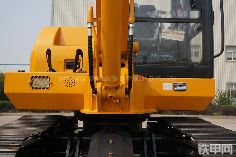 雷沃重工FR60挖掘机局部