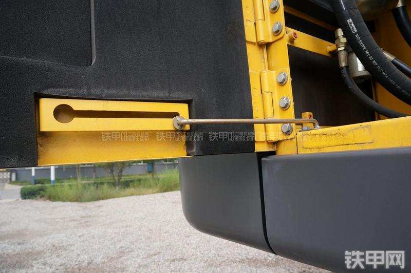 沃尔沃EC460BLC挖掘机局部