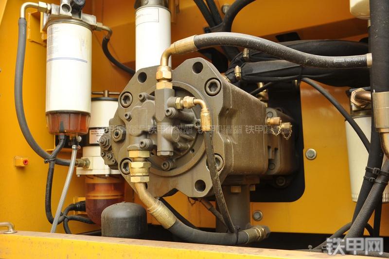 沃尔沃EC290BLC挖掘机局部