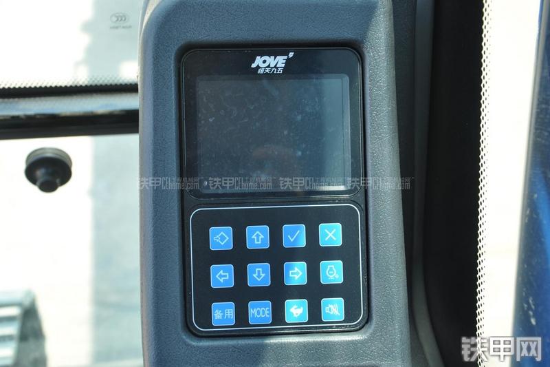 恒天九五JV150五十铃挖掘机局部