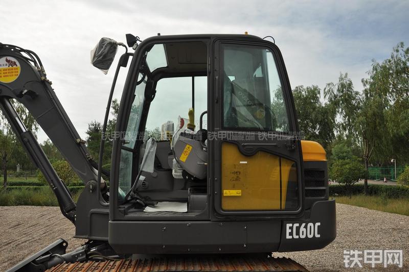 沃尔沃EC60C挖掘机局部