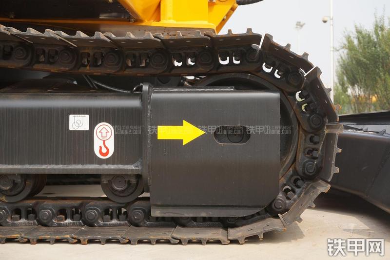 雷沃重工FR60挖掘机局部