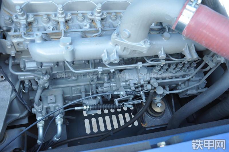 恒天九五JV235LC五十铃挖掘机局部