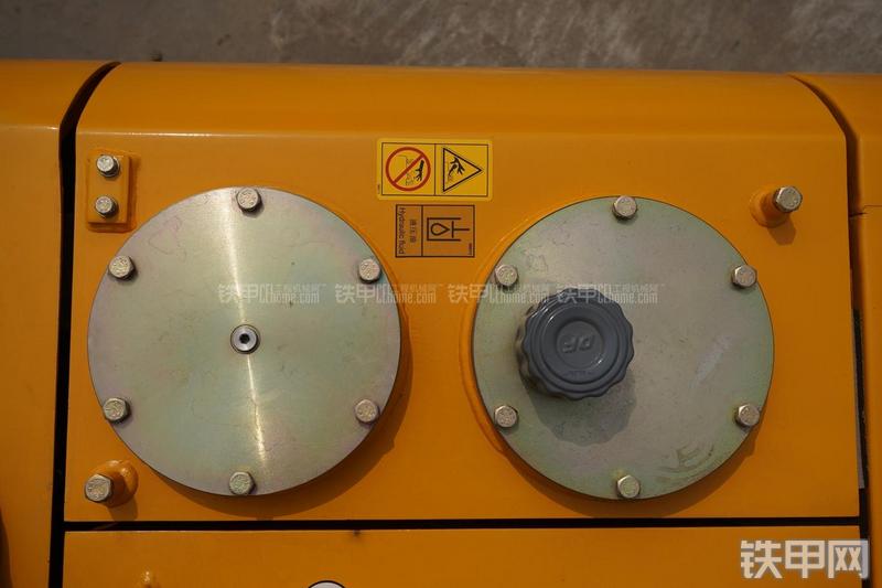 雷沃重工FR60挖掘机局部