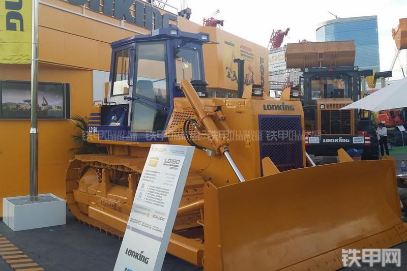 龙工LD160推土机整机外观