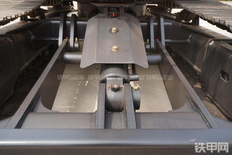 雷沃重工FR60挖掘机局部