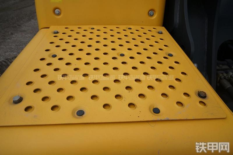 沃尔沃EC460BLC挖掘机局部