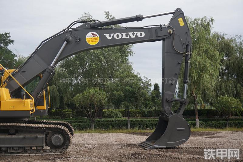沃尔沃EC460BLC挖掘机局部