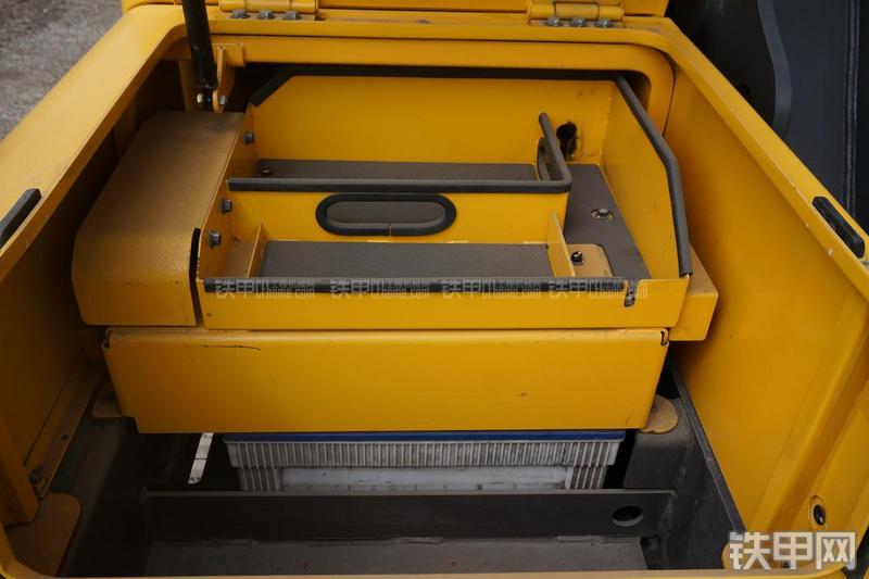 沃尔沃EC460BLC挖掘机局部