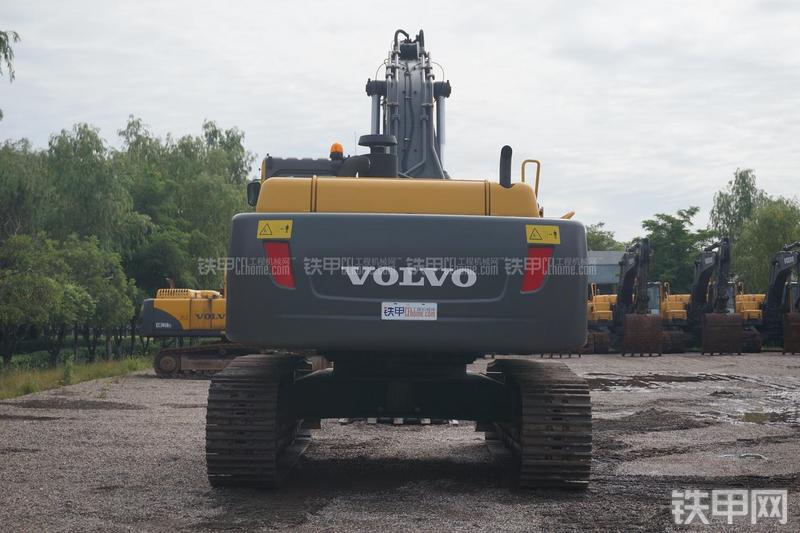 沃尔沃EC460BLC挖掘机整机外观