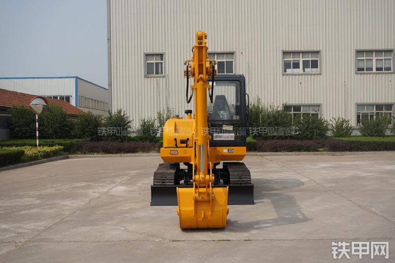 雷沃重工FR60挖掘机整机外观