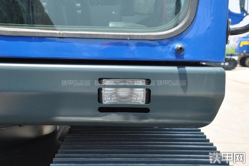 恒天九五JV150五十铃挖掘机局部