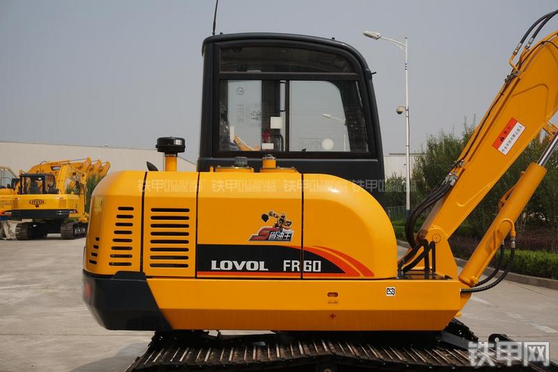 雷沃重工FR60挖掘机局部
