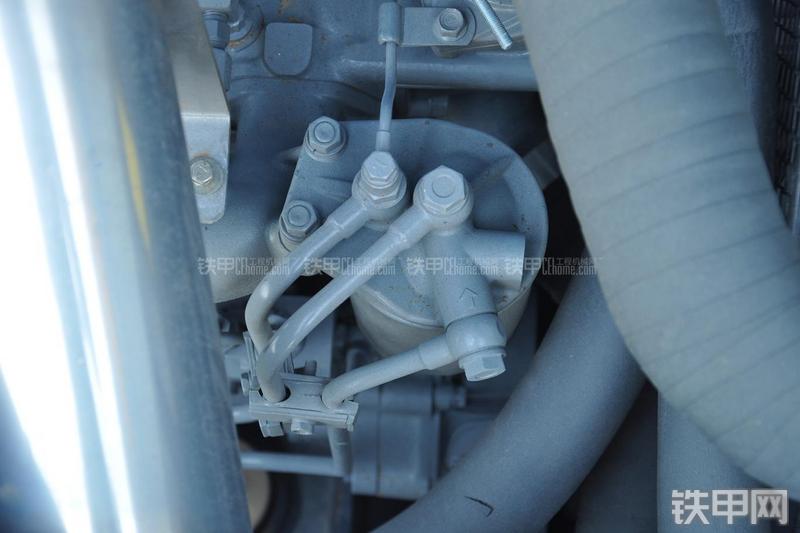 恒天九五JV235LC五十铃挖掘机局部