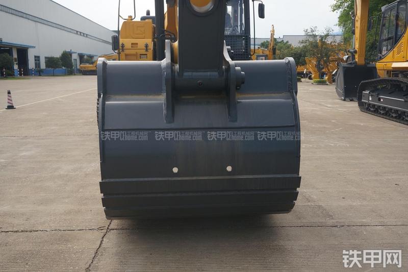 柳工CLG948E挖掘机局部