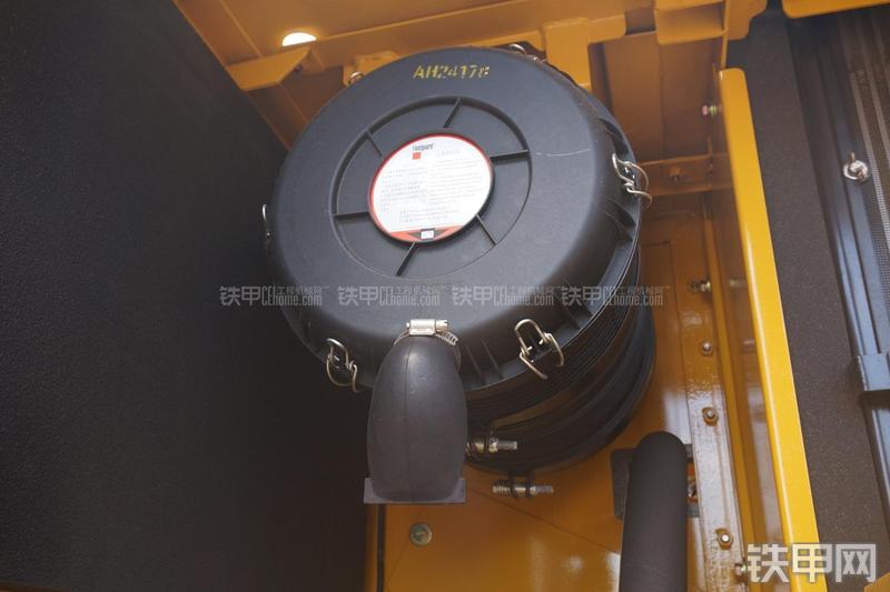 柳工CLG922E挖掘机局部