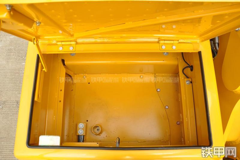 柳工CLG936E挖掘机局部