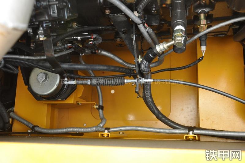 柳工CLG936E挖掘机局部