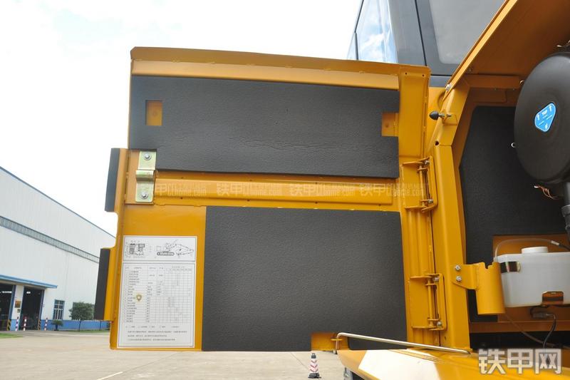 柳工CLG936E挖掘机局部