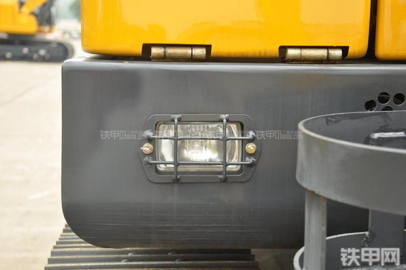 柳工CLG906D挖掘机局部