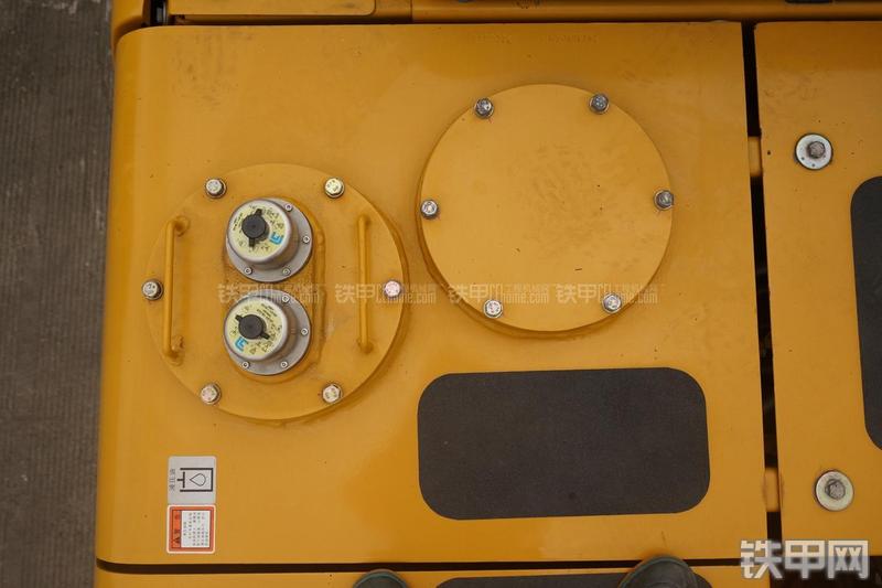 柳工CLG948E挖掘机局部