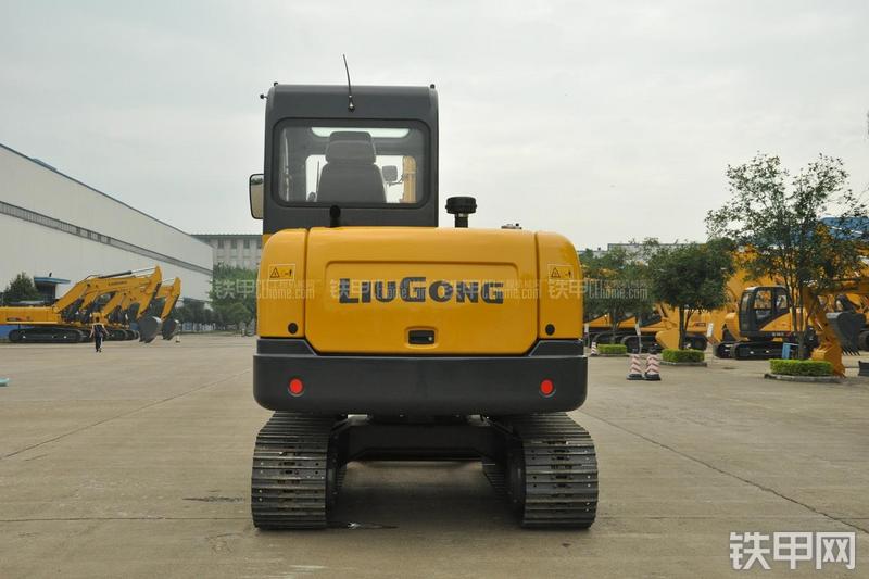 柳工CLG906D挖掘机整机外观