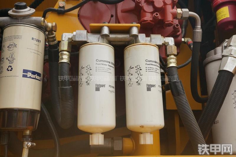 柳工CLG948E挖掘机局部