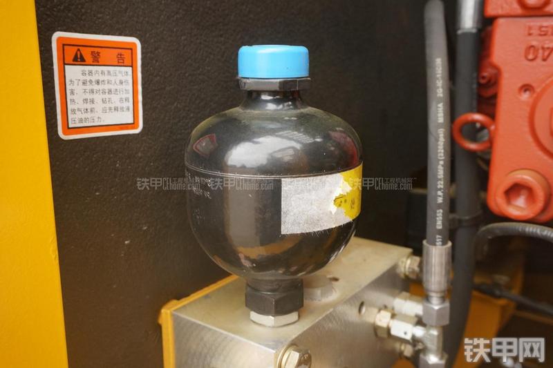 柳工CLG910E挖掘机局部